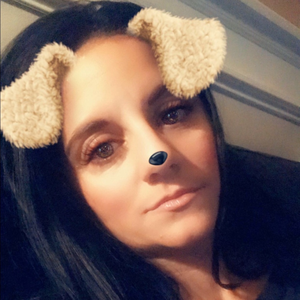 Meet your Posher, Dana